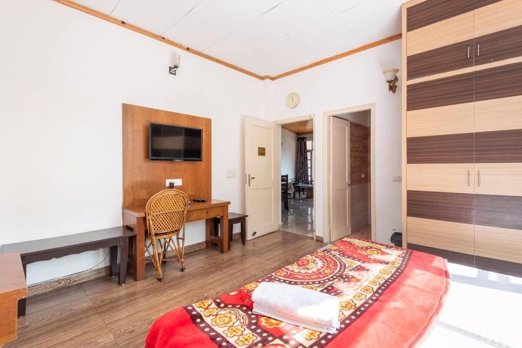 Kasauli Edge Apt With Balcony Exteriér fotografie