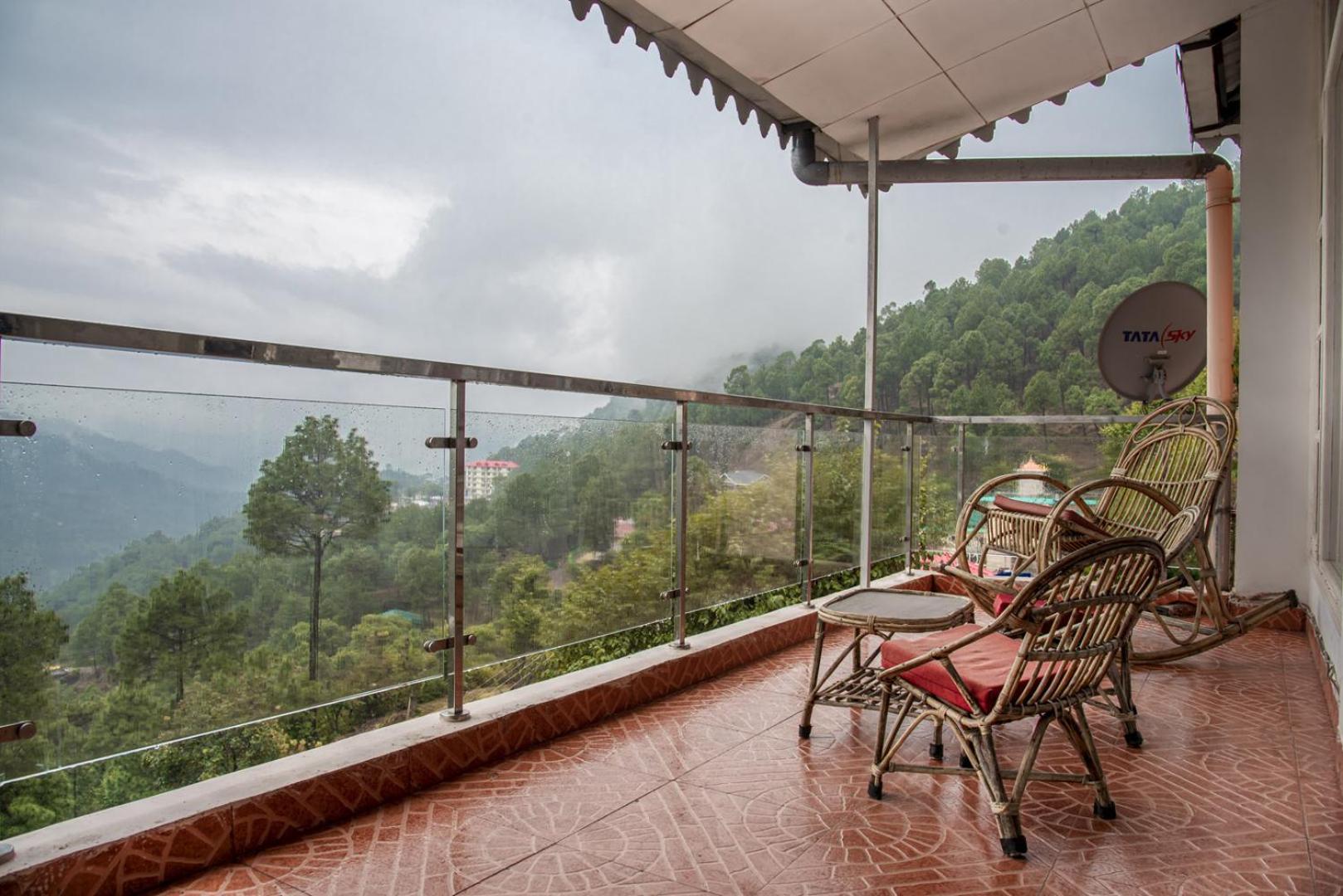 Kasauli Edge Apt With Balcony Exteriér fotografie